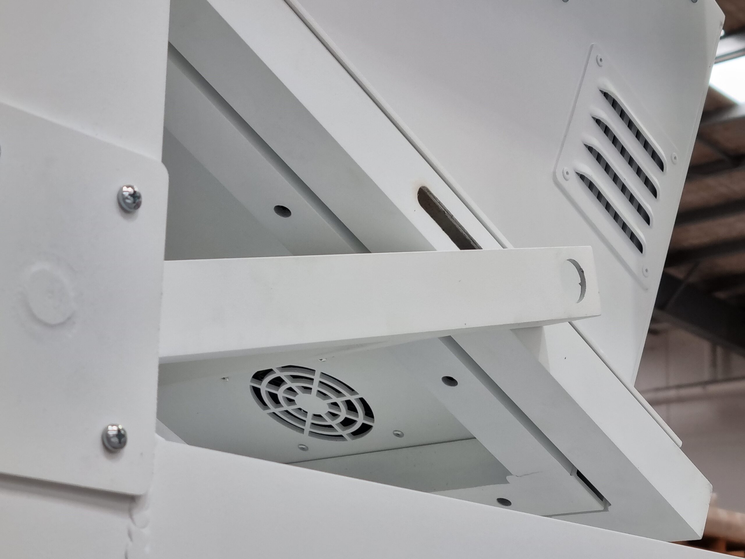 Outdoor-Projector-Enclosure-4